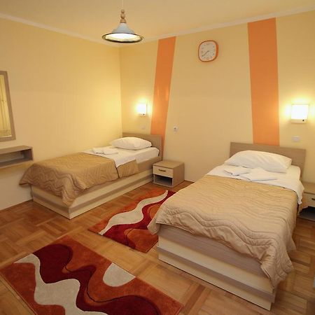 Hotel Extra Lion Md Nis Ruang foto