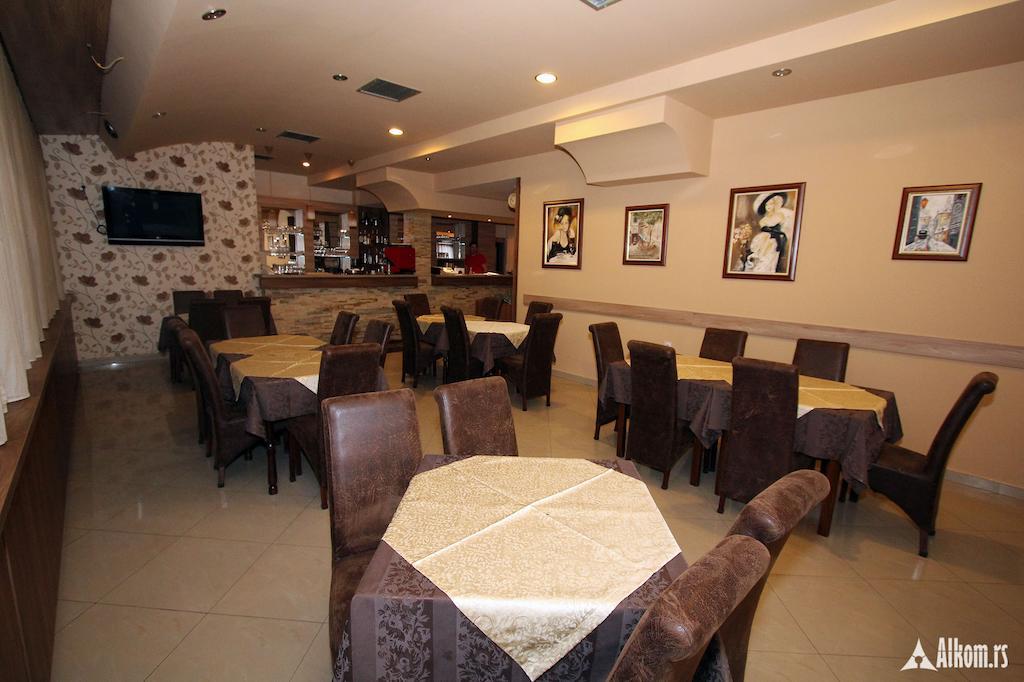Hotel Extra Lion Md Nis Bagian luar foto