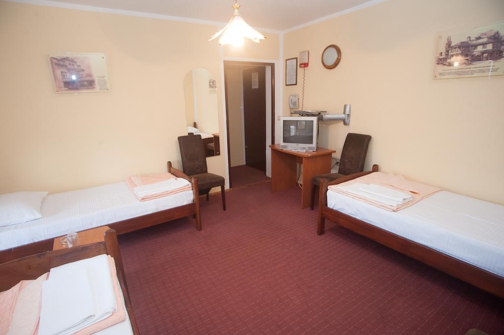 Hotel Extra Lion Md Nis Bagian luar foto
